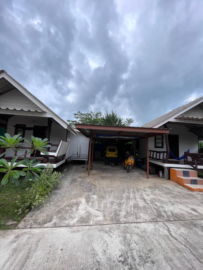 Pyramid Bungalow Hotel Ban Laem Sai Eksteriør billede